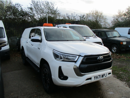 Toyota Hi-Lux  2.8 D-4D Invincible