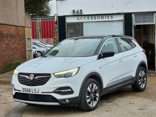 Vauxhall Grandland X  1.2 Turbo Sport Nav Auto Euro 6 (s/s) 5dr