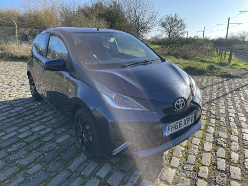 Toyota AYGO  1.0 VVT-i X-Play 5dr