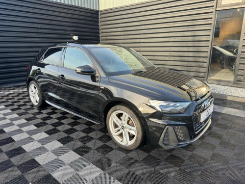 Audi A1  1.0 TFSI 30 S line Sportback S Tronic Euro 6 (s/s) 