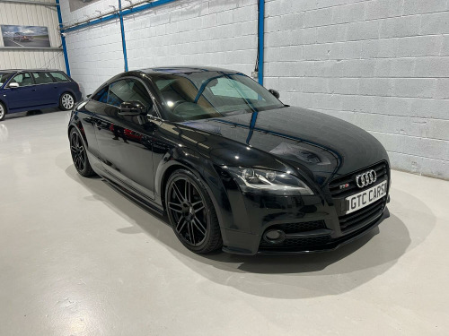 Audi TTS  2.0 TFSI Black Edition