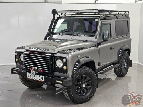 Land Rover Defender  2.4 90 COUNTY HARD TOP 2d 122 BHP