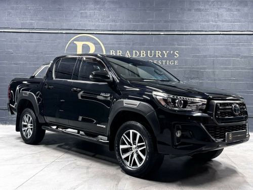 Toyota Hi-Lux  2.4 D-4D Invincible X