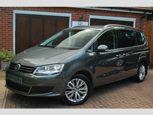 Volkswagen Sharan  2.0 TDI BMT SE Nav DSG ss 5dr