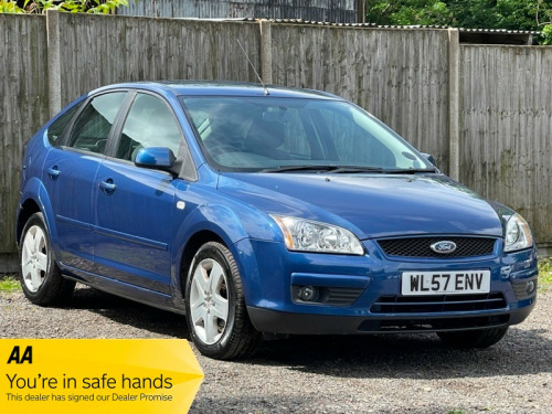 Ford Focus  1.6 Style Hatchback 5dr Petrol Automatic (184 g/km, 99 bhp)