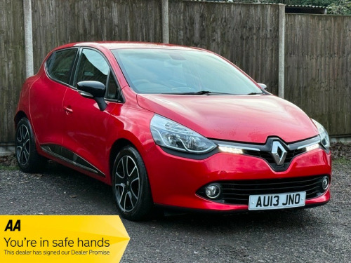 Renault Clio  0.9 TCe Dynamique MediaNav Hatchback 5dr Petrol Manual Euro 5 (s/s) (90 ps)