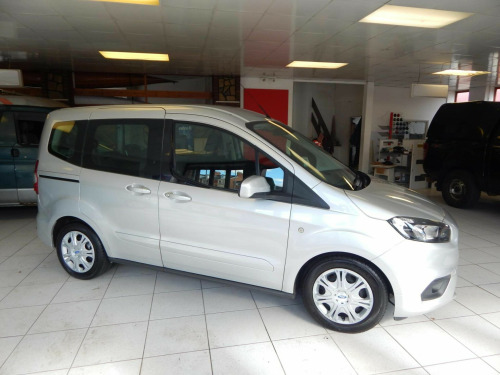 Ford Tourneo Courier  ZETEC TDCI 5-Door