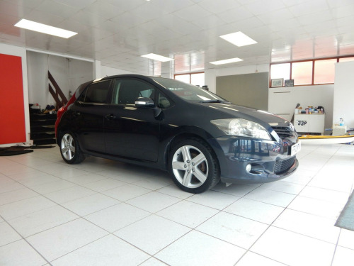 Toyota Auris  1.6 V-Matic SR Euro 5 5dr