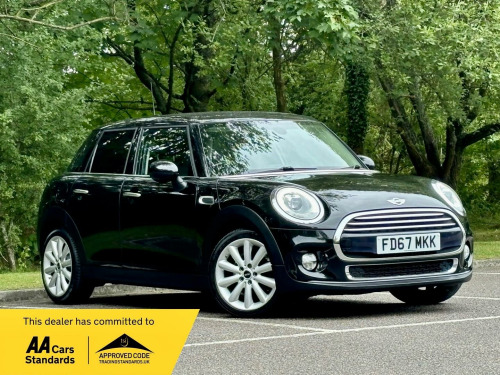 MINI Hatch  1.5 Cooper Auto Euro 6 (s/s) 5dr