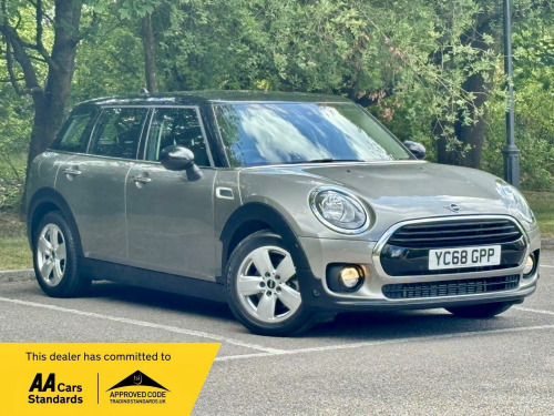 MINI Clubman  1.5 Cooper Classic Steptronic Euro 6 (s/s) 6dr