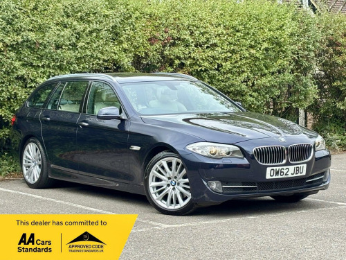 BMW 5 Series  3.0 530d SE Touring Steptronic Euro 5 (s/s) 5dr
