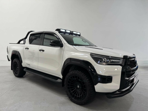 Toyota Hi-Lux  2.8 D-4D Invincible X Auto 4WD Euro 6 (s/s) 4dr