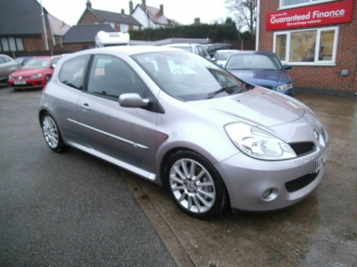 Renault Clio  2.0 16V 197bhpRenaultsport Hatchback 3d 1998cc