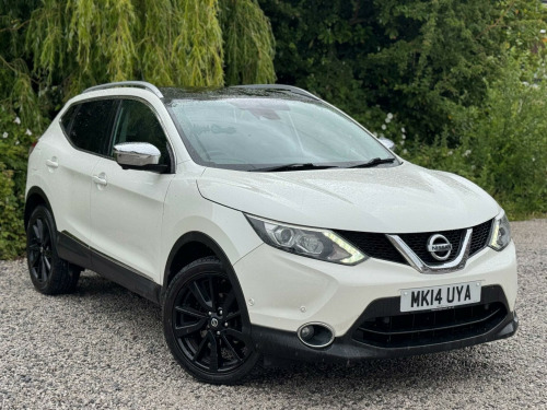 Nissan Qashqai  1.2 DIG-T Tekna 2WD Euro 5 (s/s) 5dr