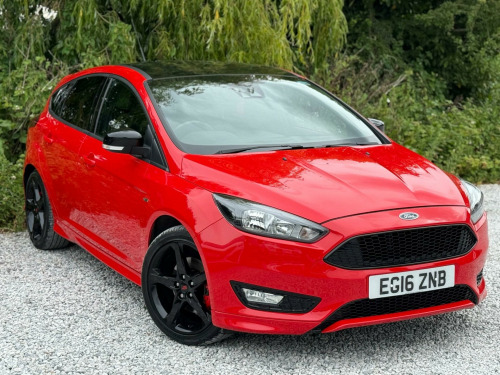 Ford Focus  1.5T EcoBoost Zetec S Red Edition Euro 6 (s/s) 5dr