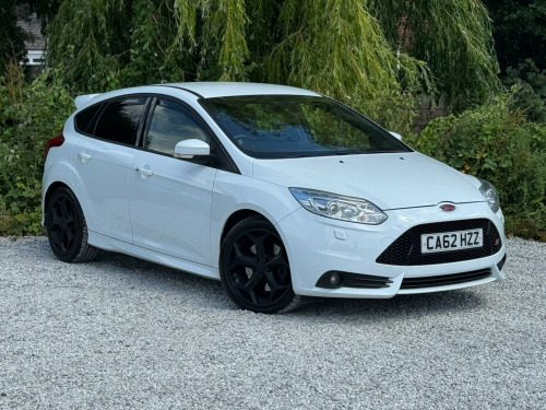 Ford Focus  2.0T EcoBoost ST-3 Euro 5 (s/s) 5dr