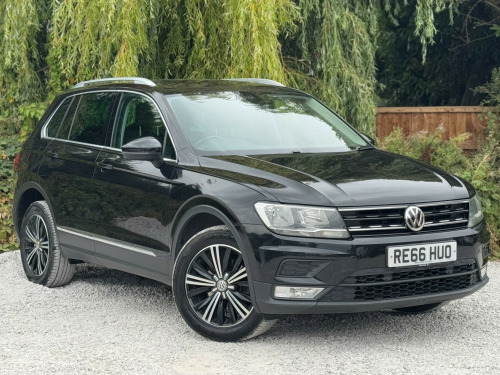Volkswagen Tiguan  2.0 TDI BlueMotion Tech SE Navigation DSG 4Motion Euro 6 (s/s) 5dr