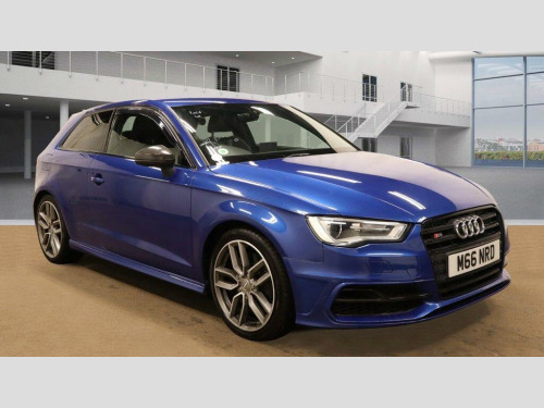 Audi S3  2.0 TFSI S Tronic quattro Euro 6 (s/s) 3dr (Nav)