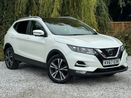 Nissan Qashqai  1.2 DIG-T N-Connecta XTRON Euro 6 (s/s) 5dr 