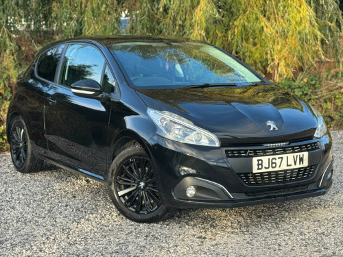 Peugeot 208  1.2 PureTech Black Edition Euro 6 3dr