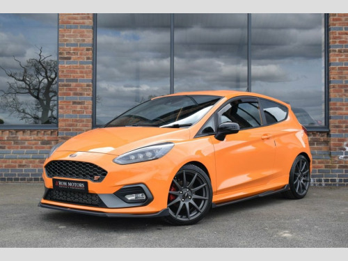 Ford Fiesta   ST PERFORMANCE EDITION 3d 198 BHP LOW MILES / OUT