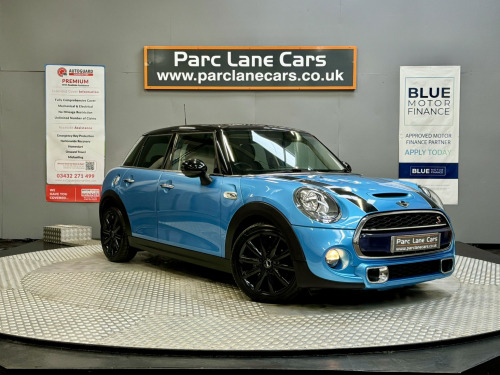 MINI Hatch  2.0 Cooper S D 5dr ** 6000 OF FACTORY EXTRAS **