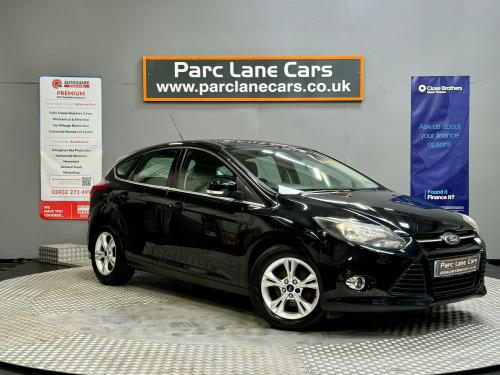 Ford Focus  1.6 125 Zetec 5dr Powershift ** AUTOMATIC **