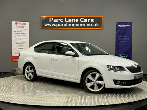 Skoda Octavia  1.6 TDI 110 SE Sport 5dr ** ONLY 33000 MILES **