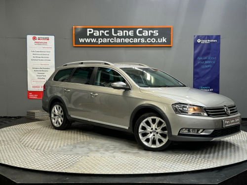 Volkswagen Passat  2.0 TDI Alltrack Bluemotion Tech 4MOTION 5dr ** ONE OWNER - 9 VW SERVICES *