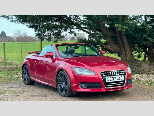 Audi TT  3.2 V6 Quattro 2dr S Tronic ** ONLY 35000 MILES **