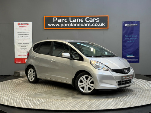 Honda Jazz  1.4 i-VTEC ES Plus 5dr CVT ** ONLY 9000 MILES - AUTOMATIC **