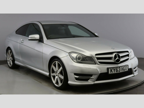 Mercedes-Benz C-Class C180 C180 [1.6] BlueEFFICIENCY AMG Sport 2dr Auto ** 8 SERVICES **