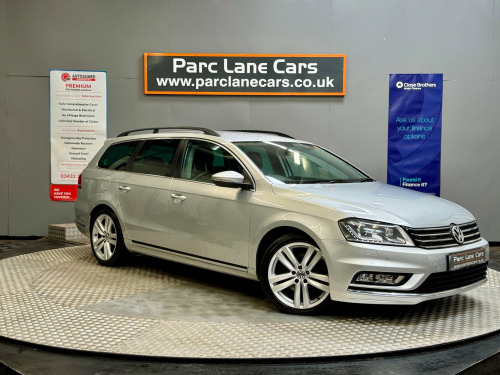 Volkswagen Passat  2.0 TDI Bluemotion Tech R-Line 5dr