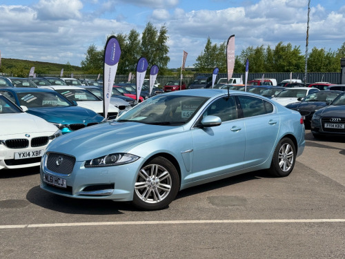 Jaguar XF  2.2d Luxury 4dr Auto ** 10 SERVICES **