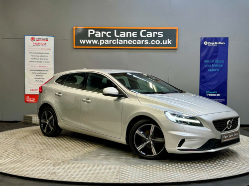 Volvo V40  2.0 D2 R-Design Nav Plus Hatchback 5dr Diesel - 20 POUNDS ROAD TAX