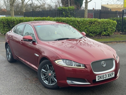 Jaguar XF  2.2d Luxury Saloon 4dr Diesel Auto Euro 5 (s/s) (1