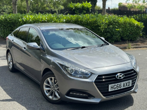 Hyundai i40  1.7 CRDi Blue Drive SE Nav Business Saloon 4dr Die