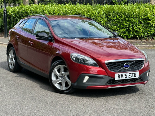 Volvo V40  1.6 D2 Lux Nav Hatchback 5dr Diesel Manual Euro 5 