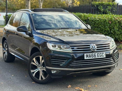 Volkswagen Touareg  3.0 TDI V6 BlueMotion Tech R-Line SUV 5dr Diesel T
