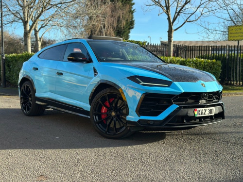 Lamborghini URUS  4.0 petrol v8 turbo supercharge 