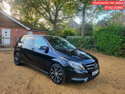 Mercedes-Benz B-Class B180 B180 BLUEEFFICIENCY SPORT 5-Door