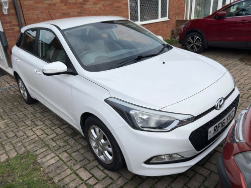 Hyundai i20  1.2 Blue Drive SE Hatchback 5dr Petrol Manual Euro 6 (s/s) (84 ps) 