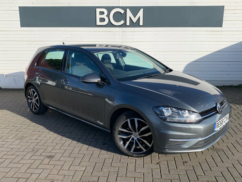 Volkswagen Golf  1.0 SE TSI 5d 114 BHP