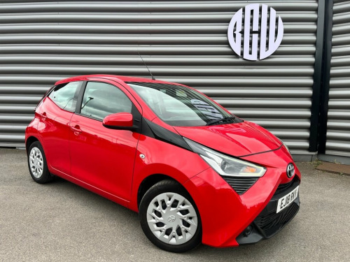 Toyota AYGO  1.0 VVT-I X-PLAY 5d 69 BHP