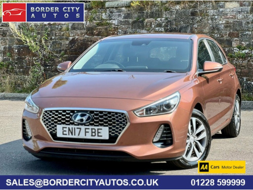 Hyundai i30  1.6 CRDI SE NAV 5d 109 BHP 2017 I30 DIESEL JUST 72