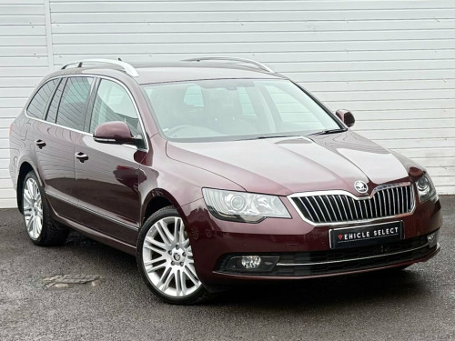 Skoda Superb  2.0 TDI Elegance Estate 5dr Diesel Manual 4WD Euro