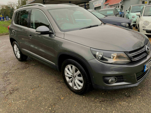 Volkswagen Tiguan  2.0 TDI BlueMotion Tech Match DSG 4WD Euro 5 (s/s) 5dr