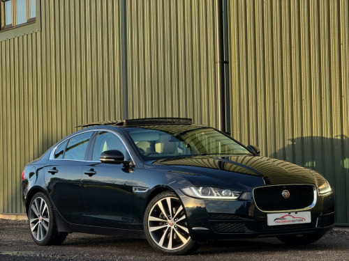 Jaguar XE  2.0d Portfolio Auto Euro 6 (s/s) 4dr