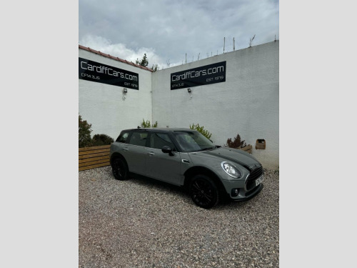 MINI Clubman  1.5 COOPER BLACK 5d 134 BHP Full service history.