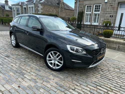 Volvo V60  2.0L D3 CROSS COUNTRY LUX NAV 5d AUTO 148 BHP